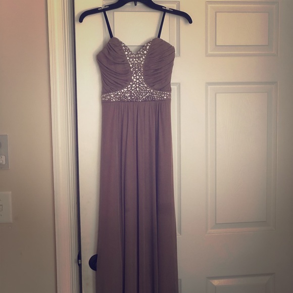 Strapless mauve/ taupe bezeled gown. Gently worn. - Picture 1 of 2